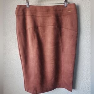 ANDREW MARC faux suede  Pencil Skirt full control waistband maeve color